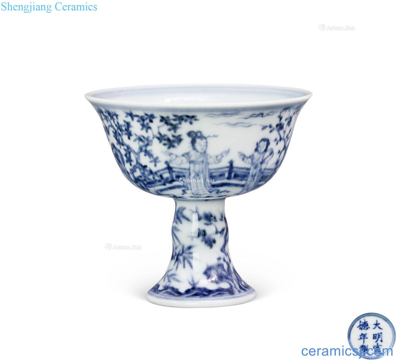 Ming xuande Blue-and-white scenery character lines footed cup
