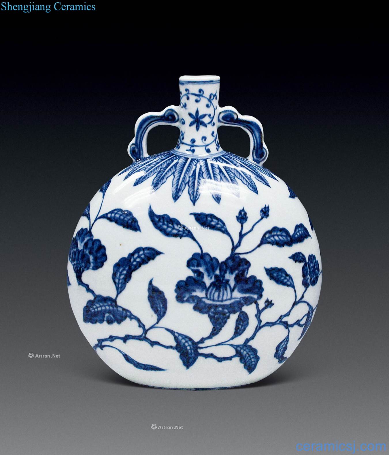 Ming yongle Blue and white ruffled branch camellia double ruyi ears flat bottles