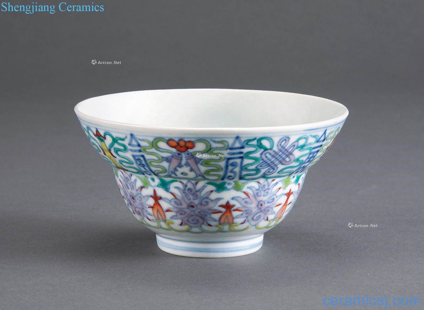 Qing qianlong bucket color sweet grain and water chestnut bowl