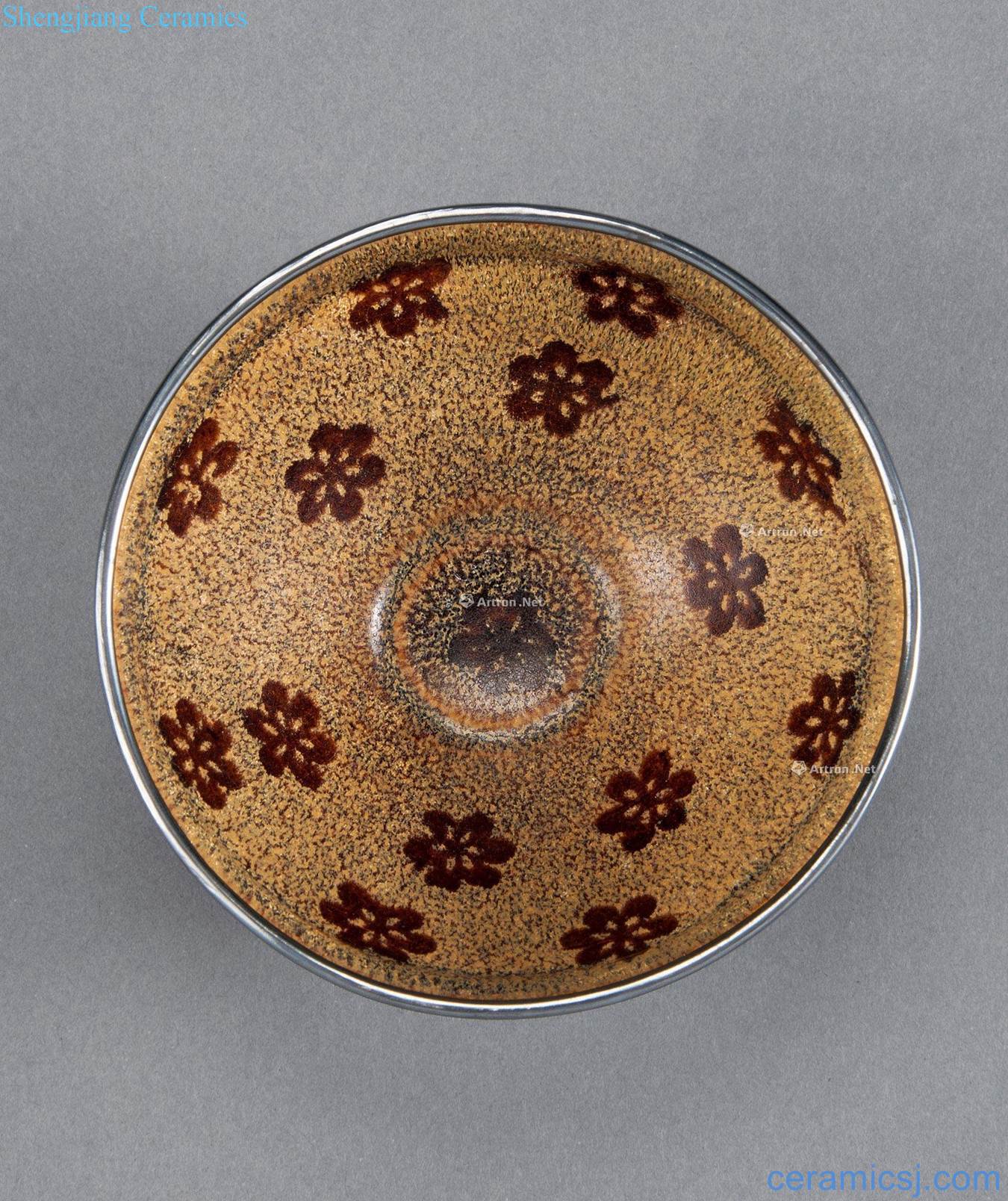 The song dynasty Jizhou kiln paper-cut plum flower bowls
