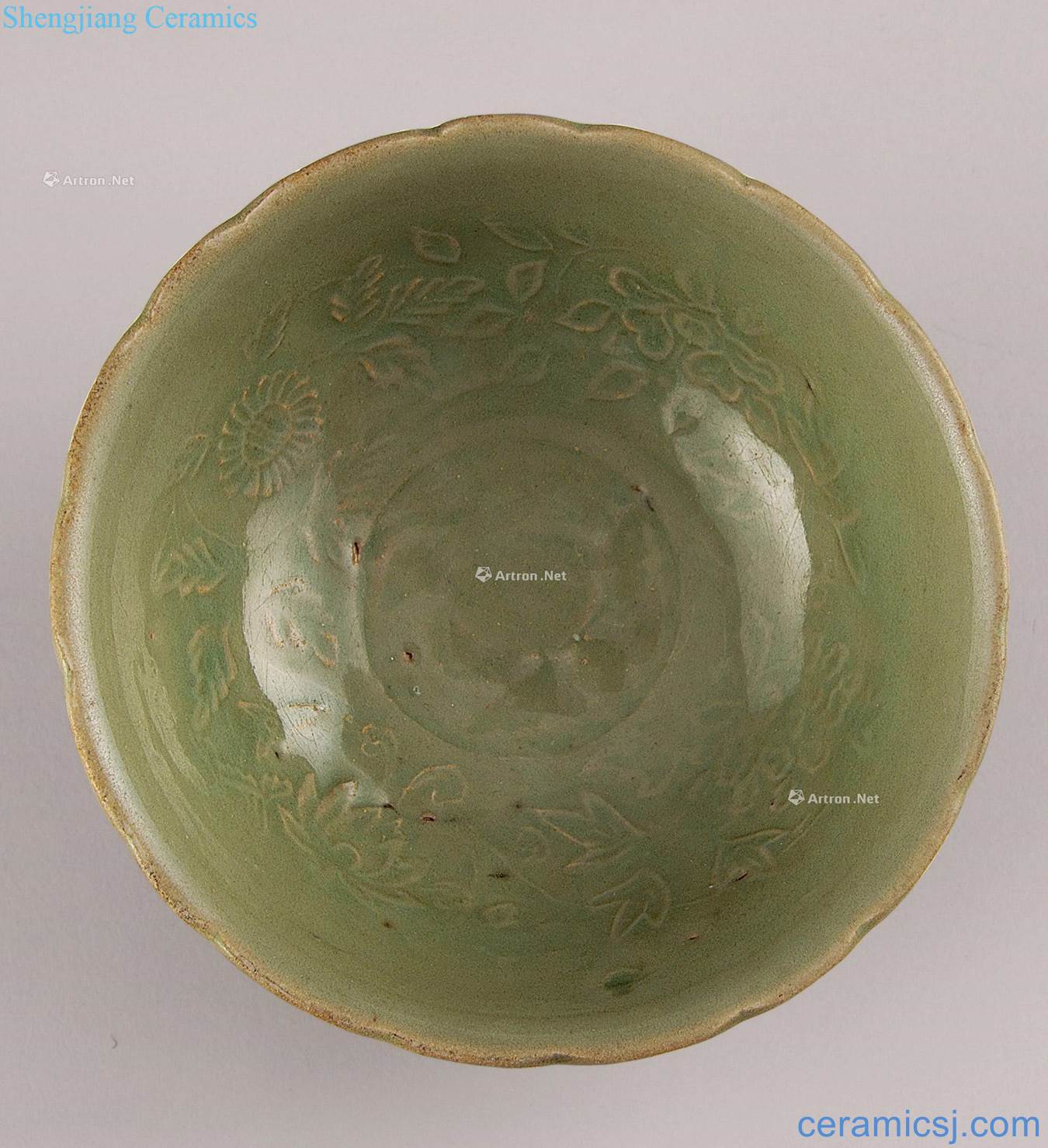 The southern song dynasty Printed longquan celadon bowls