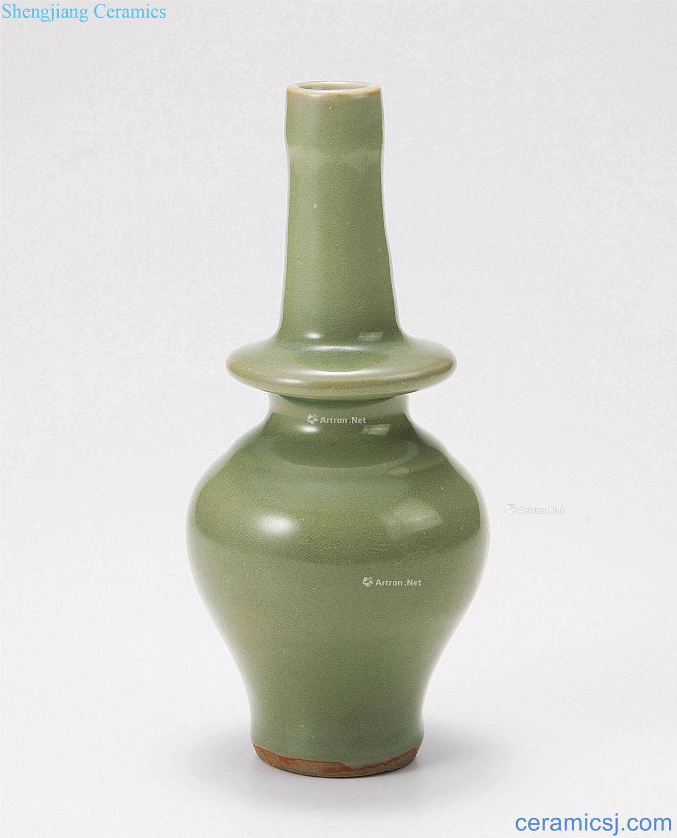 yuan Good luck in longquan celadon green magnetic bottle