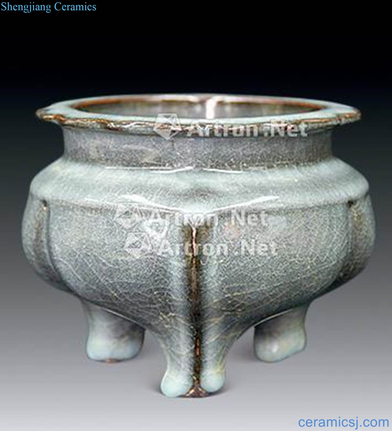 The song dynasty Officer glaze purple iron foot three foot warmer