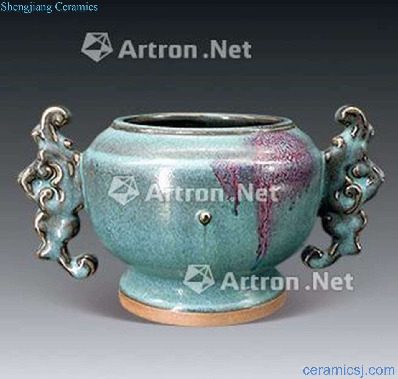 The song dynasty Sky blue glaze kiln masterpieces ears incense burner
