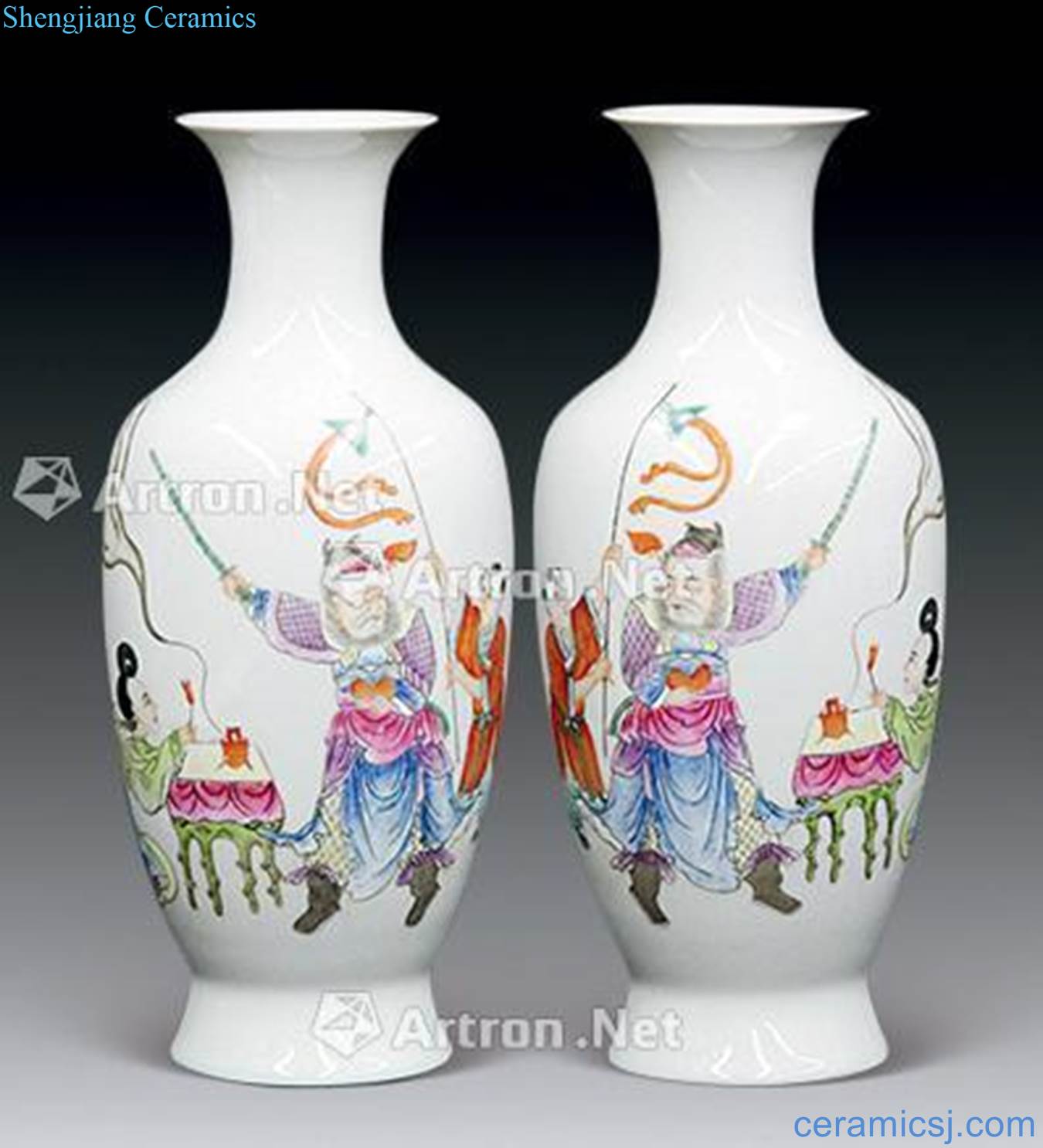 Qing qianlong pastel figure bottles (a)