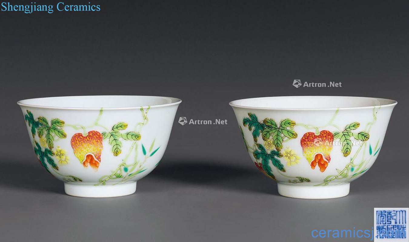 Qing qianlong official kiln enamel after wall branch melon butterfly bowl (a)