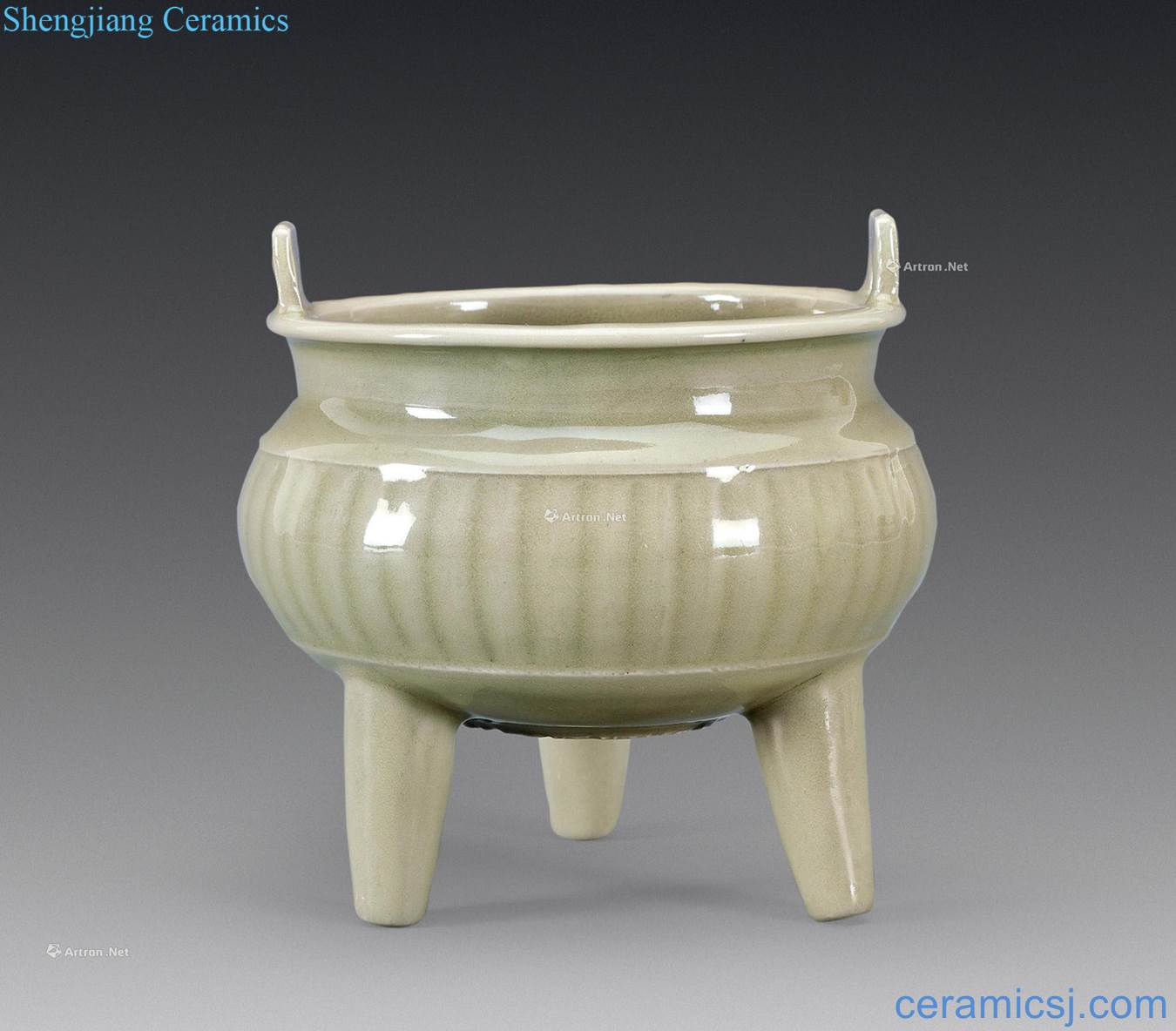 The southern song dynasty Longquan green glaze double set ears straight edge three-legged tripod furnace