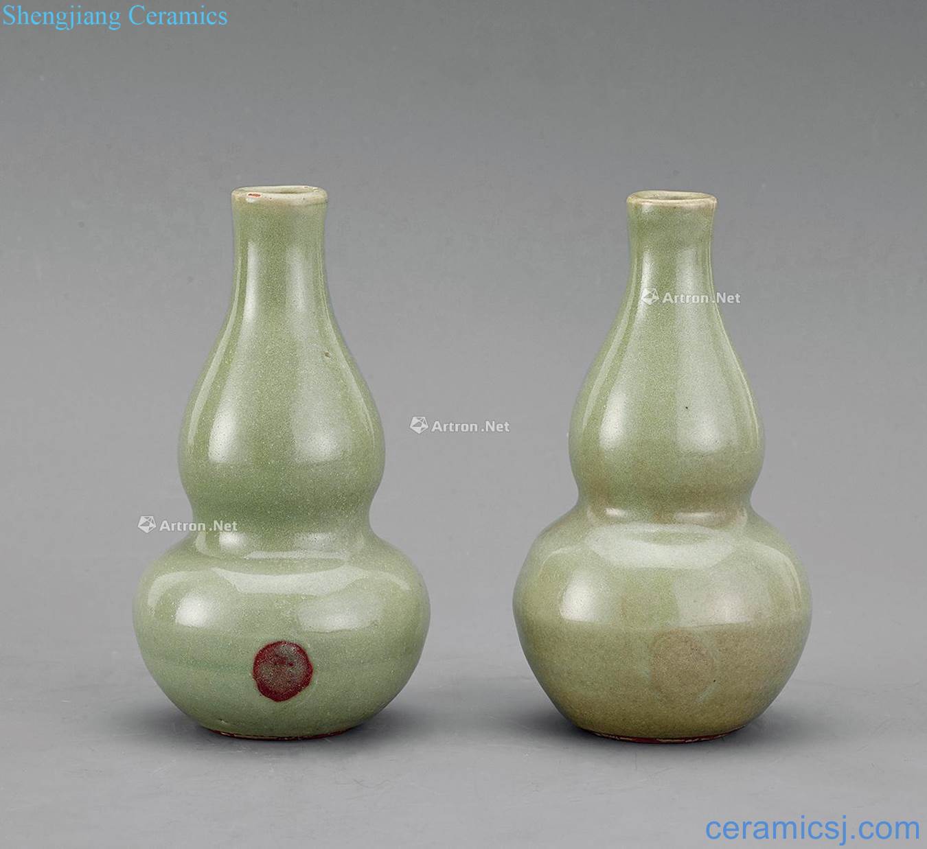 Ming Longquan gourd bottle (a)