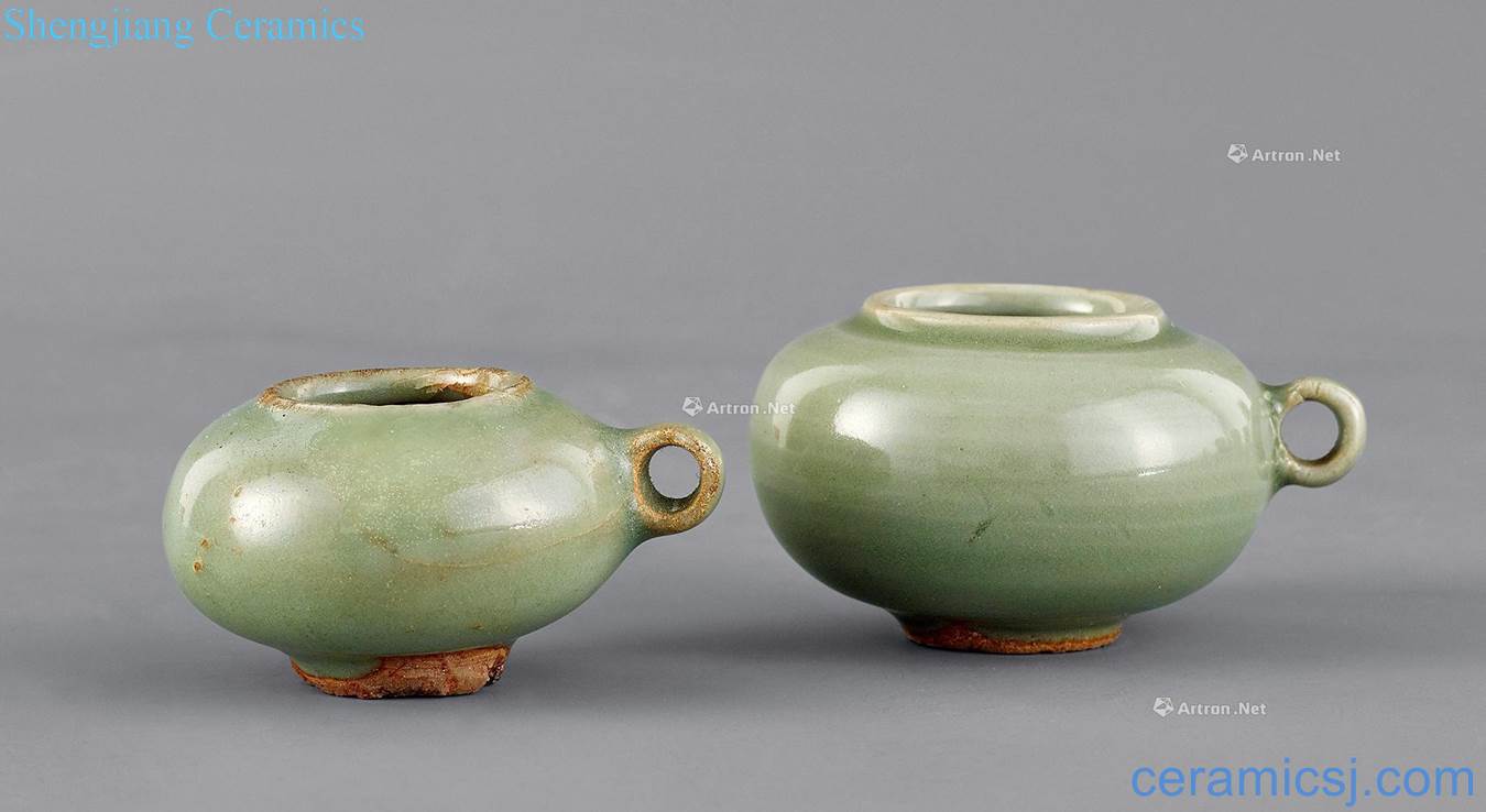 The song dynasty Longquan bird cylinder (two groups)