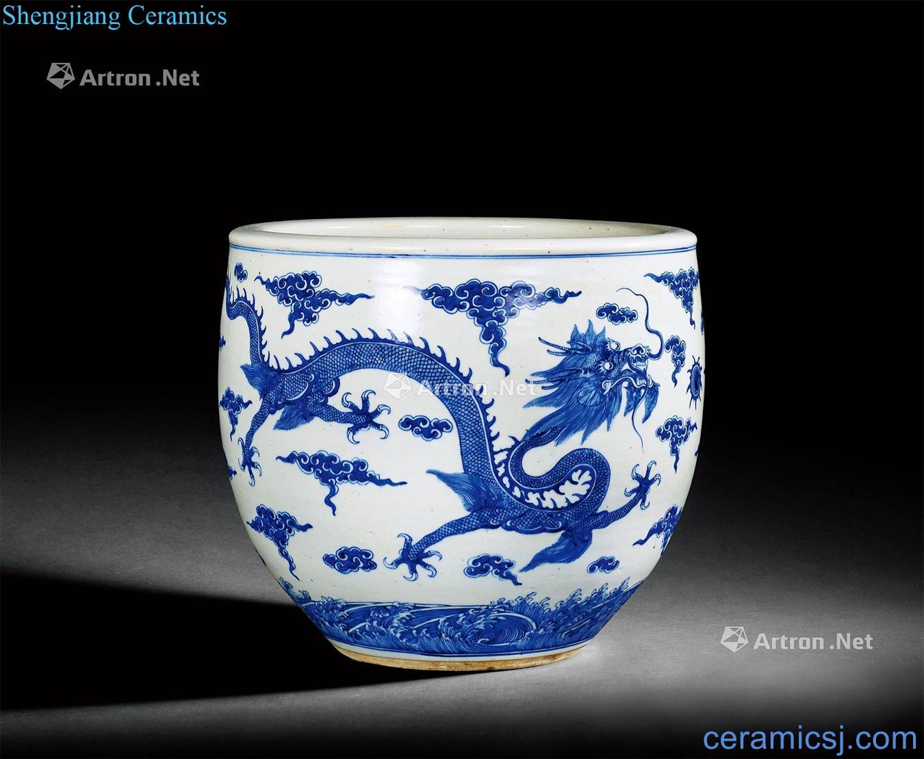 Blue and white "dragon playing pearl" wen qing qianlong cylinder