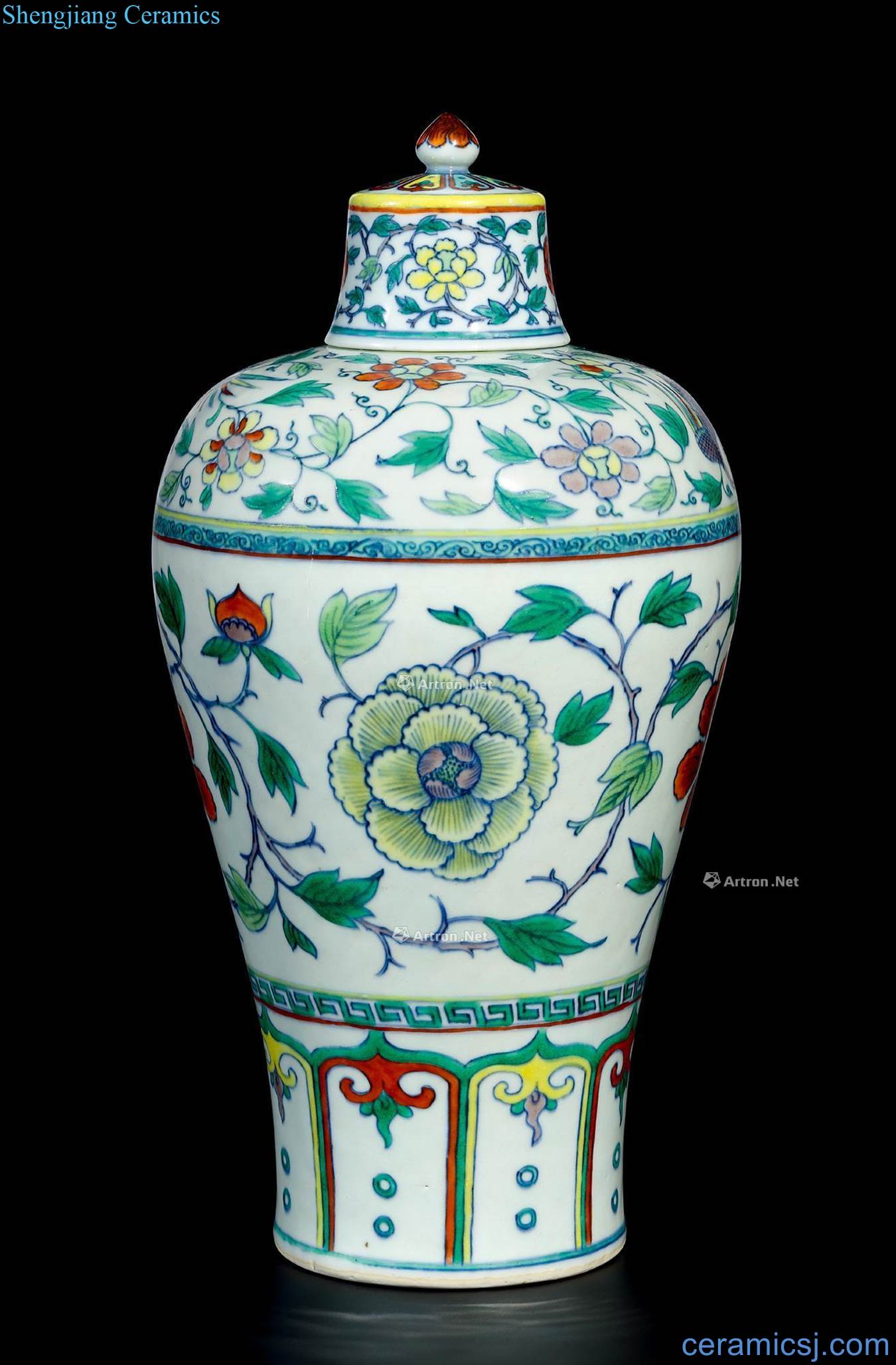 Qing dynasty in the 18th century bucket phoenix peony with cover plum bottle