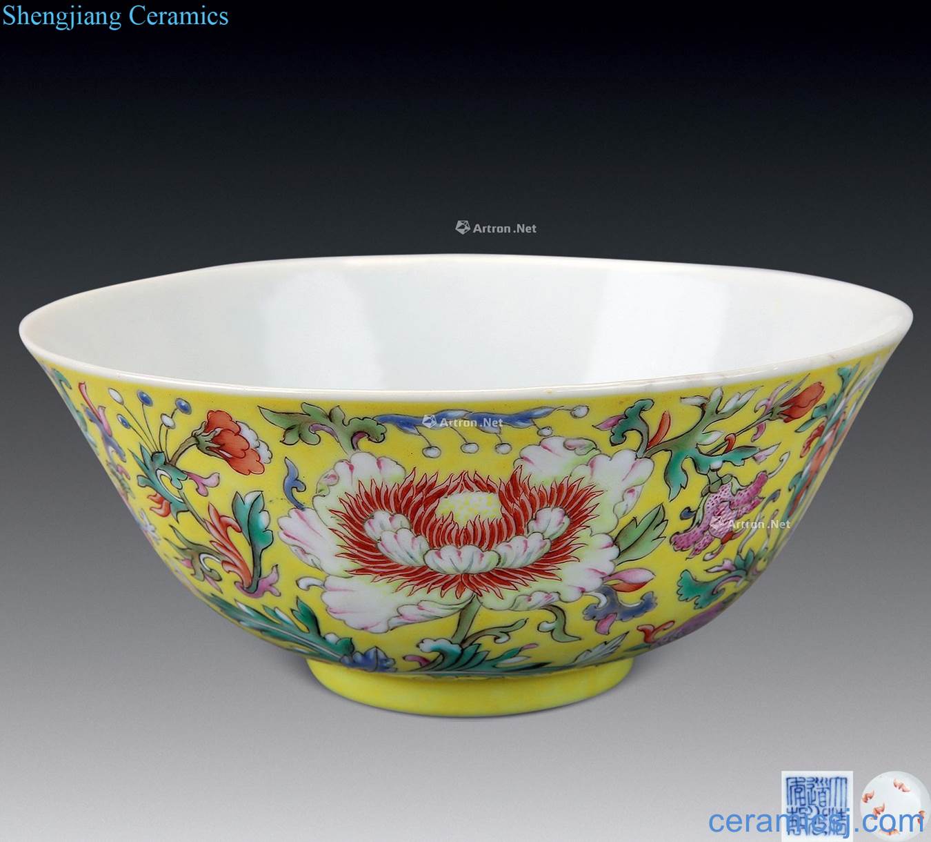 Qing daoguang Wufu bowl to color the flowers yellow