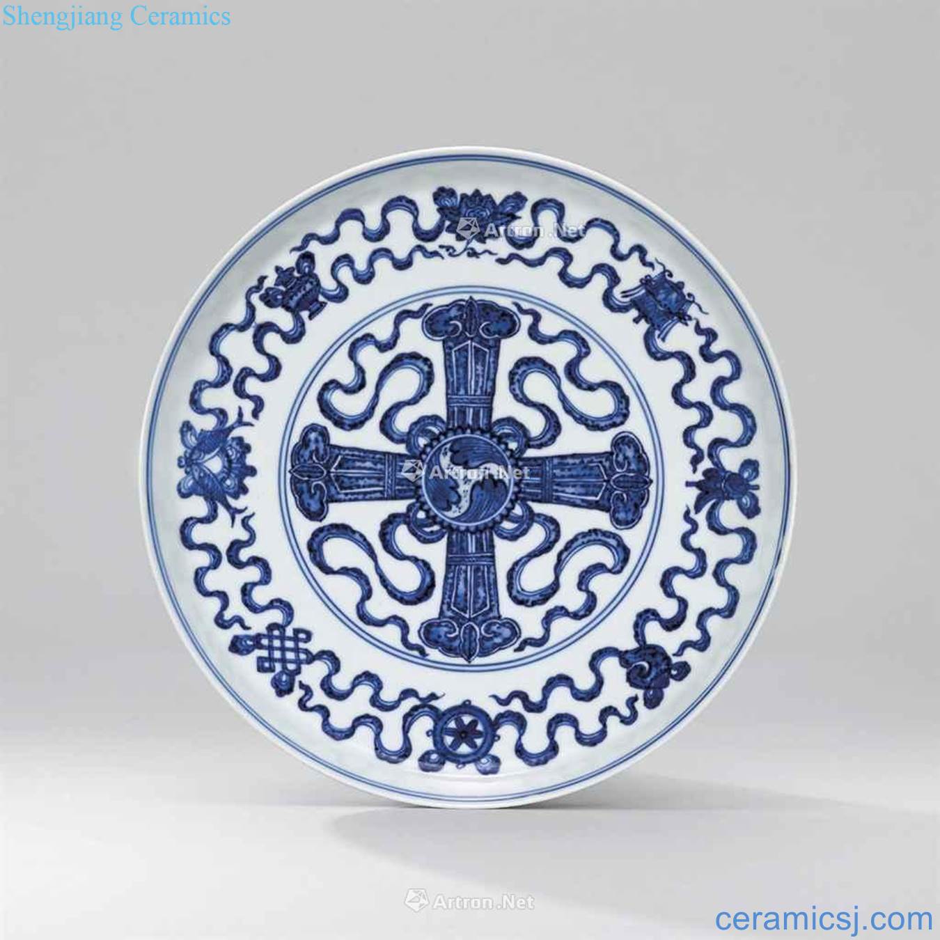 Qing qianlong blue cross vajra eight auspicious grain or disk