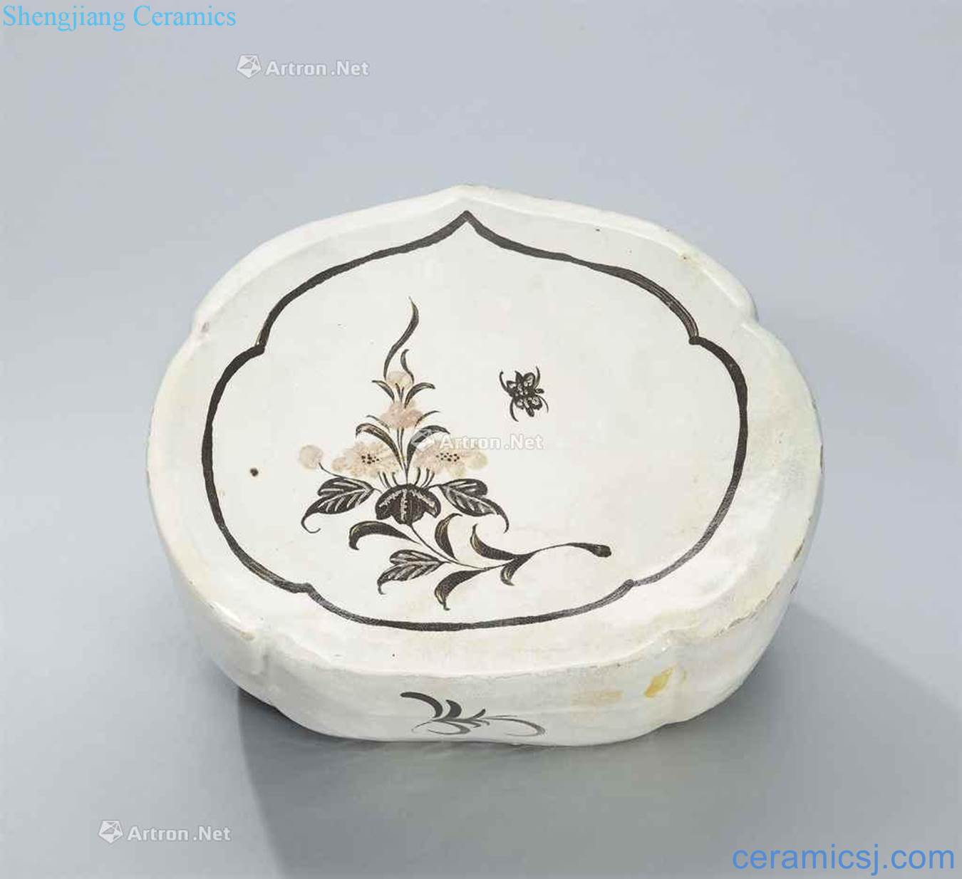 Northern song dynasty Henan ground black flower green coloured drawing or pattern carved recent figure ruyi shaped pillow