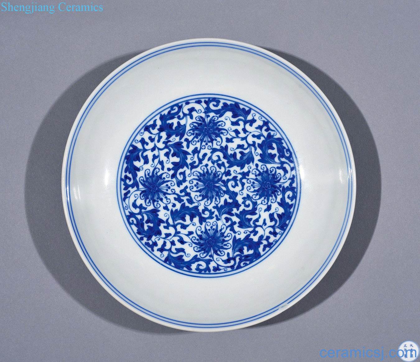 Qing yongzheng Blue and white lotus flower tray