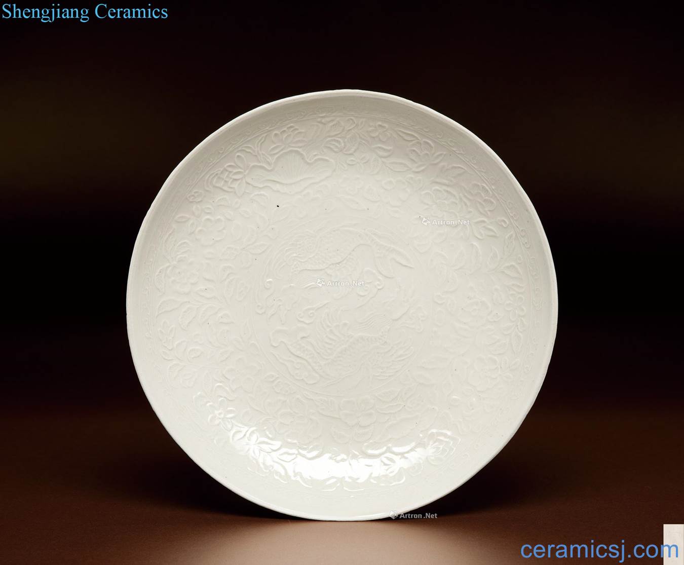 The song dynasty Longfeng lotus pattern plate fixed glaze