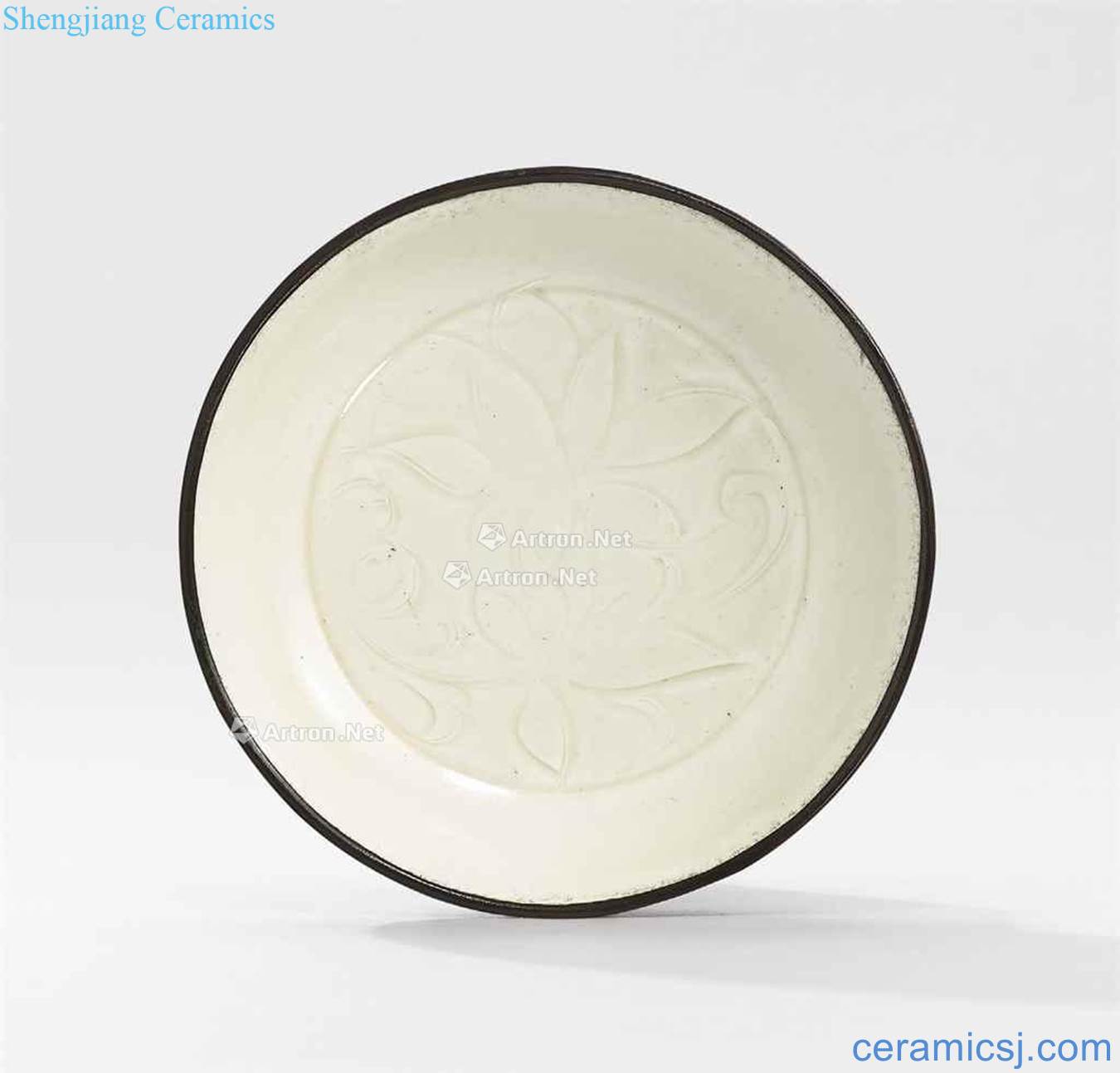 The northern song dynasty kiln carved lotus grain small dish