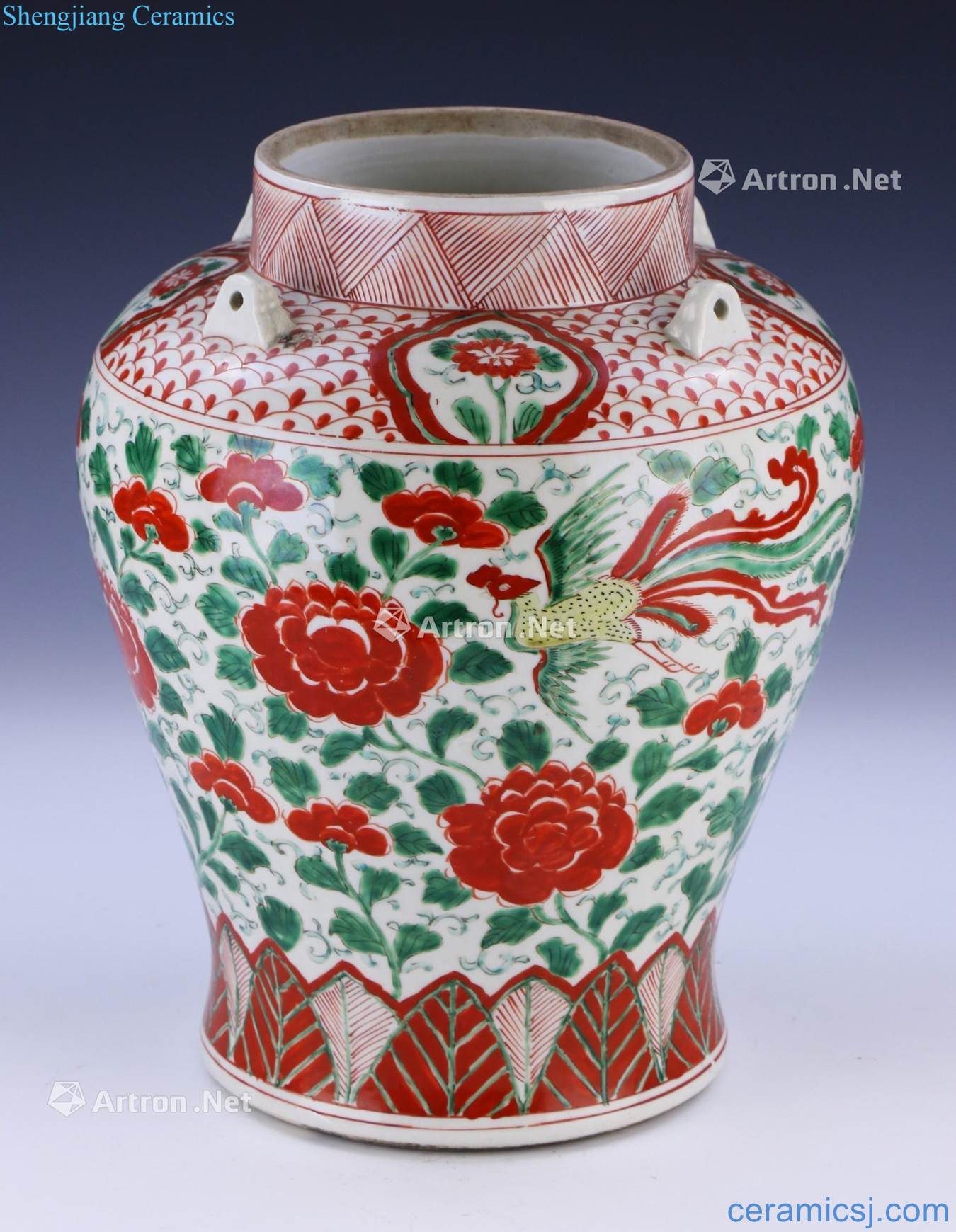 In the late Ming Zhangzhou kiln red, green, colourful feng wear take four cans
