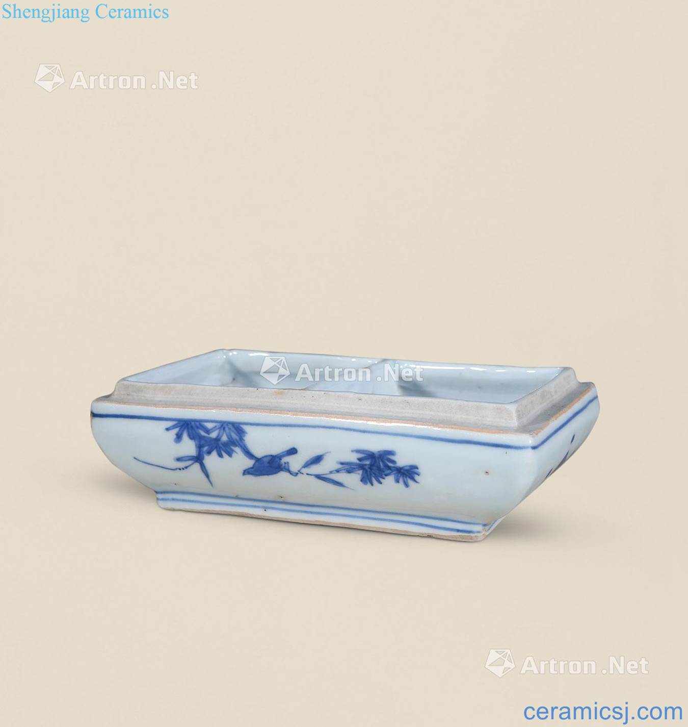 Ming chongzhen Blue and white flower on grain box