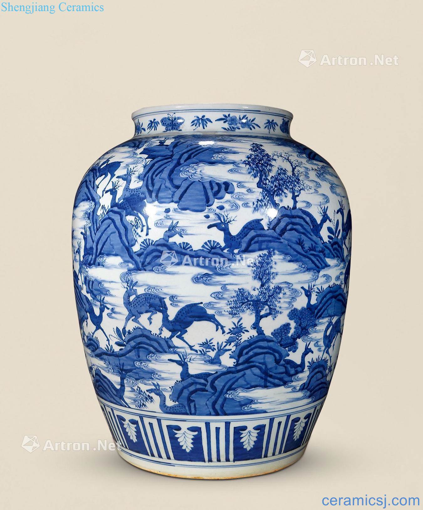 qing Deer figure large pot of blue and white
