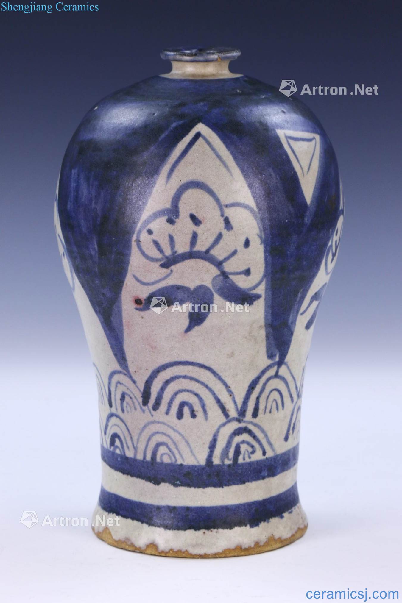 The 14th/15th century Blue and white plum bottle
