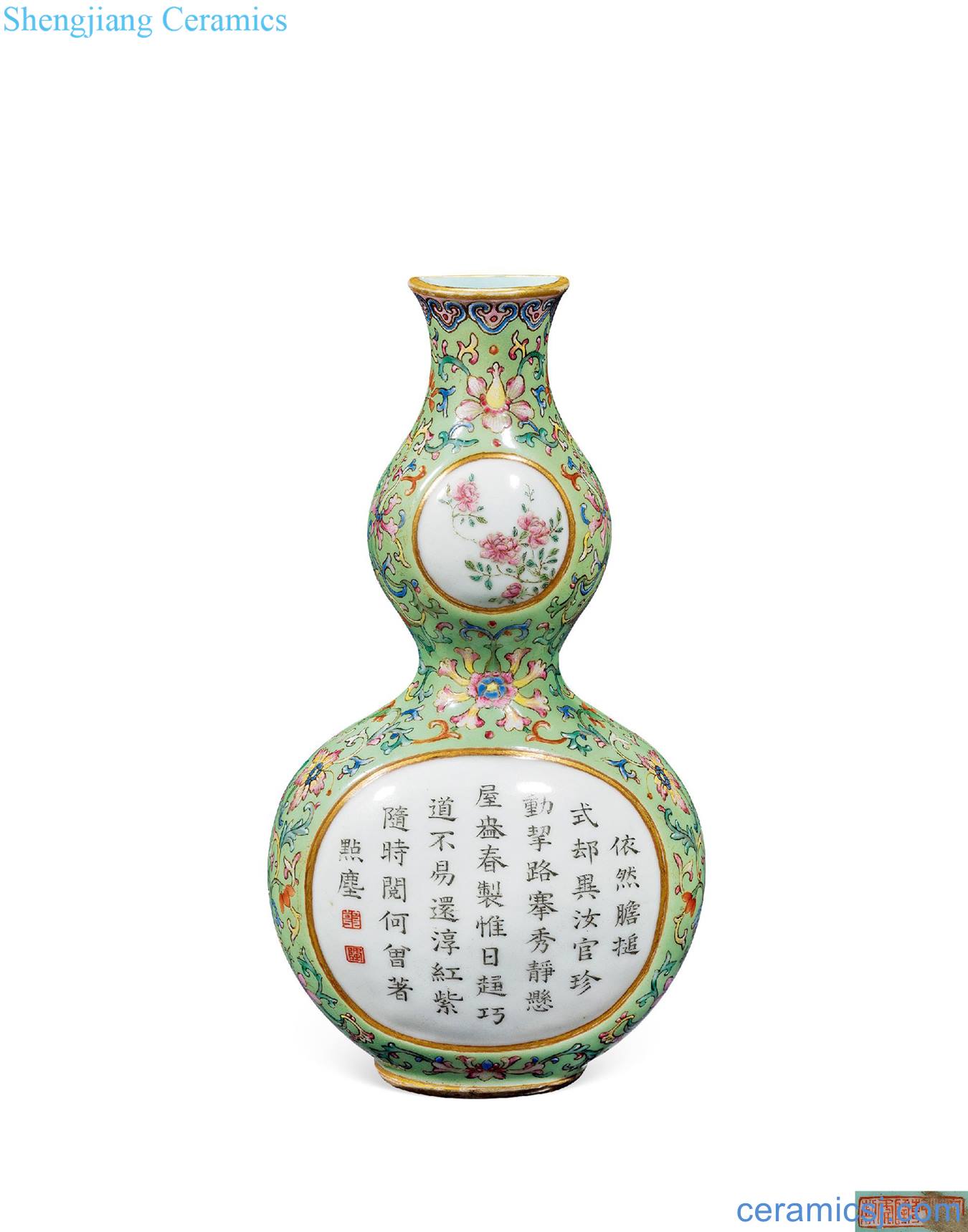 Qing qianlong carved turquoise green pastel medallion royal verse bottle gourd shape wall