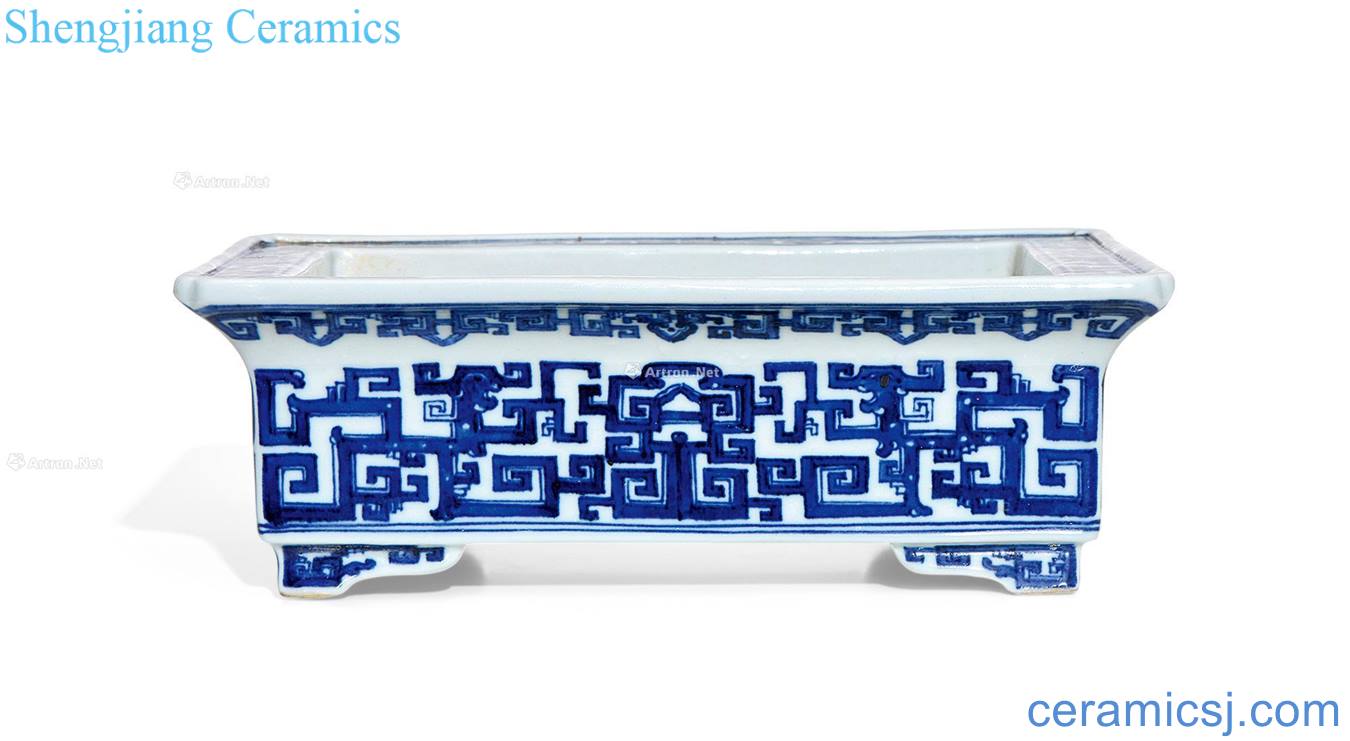 Qing qianlong Blue and white dragon for narcissus basin