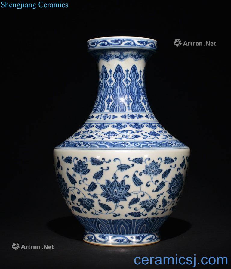 The Qing Dynasty A LARGE BLUE AND WHITE VASE