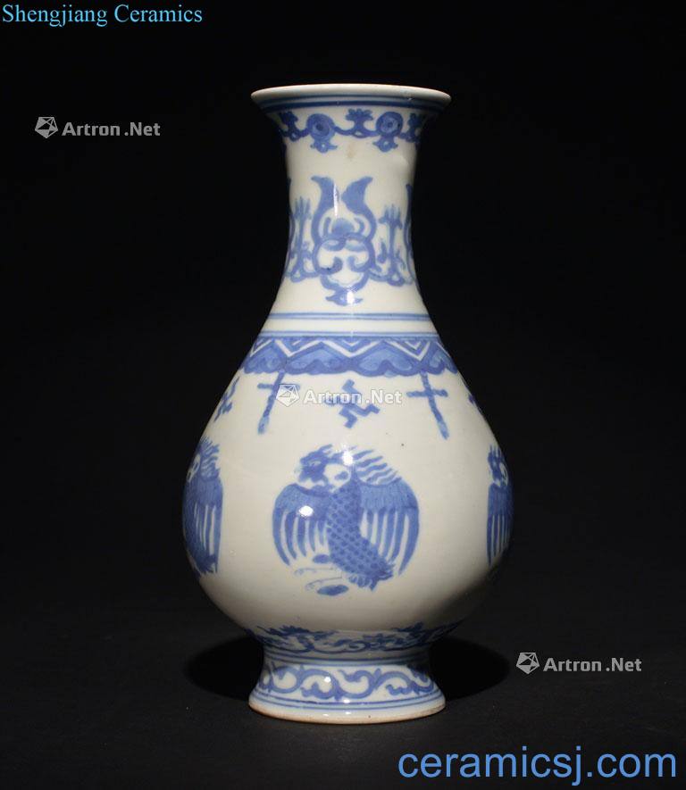 The Qing Dynasty A BLUE AND WHITE VASE