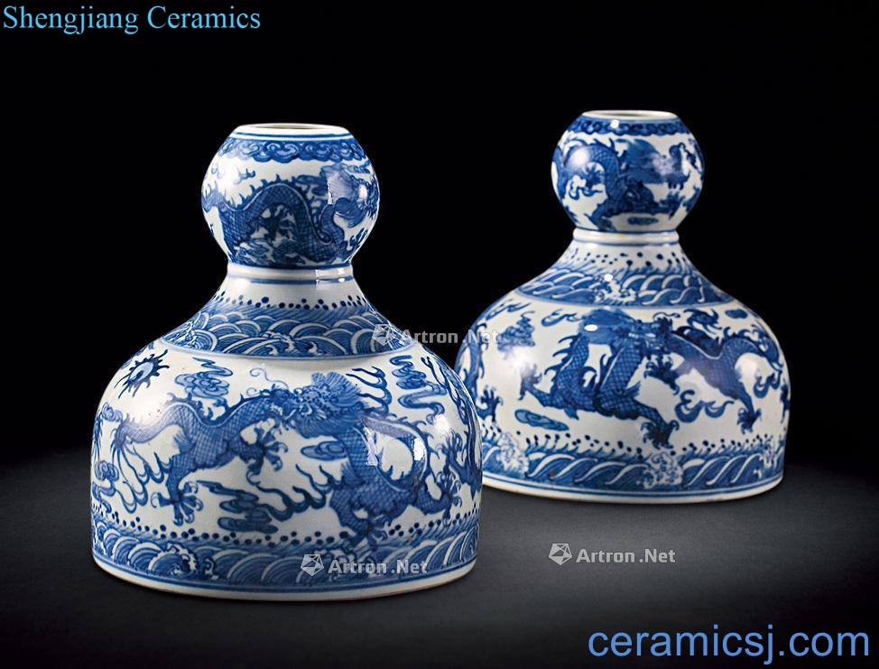 Qing daoguang Blue and white dragon bottle of garlic