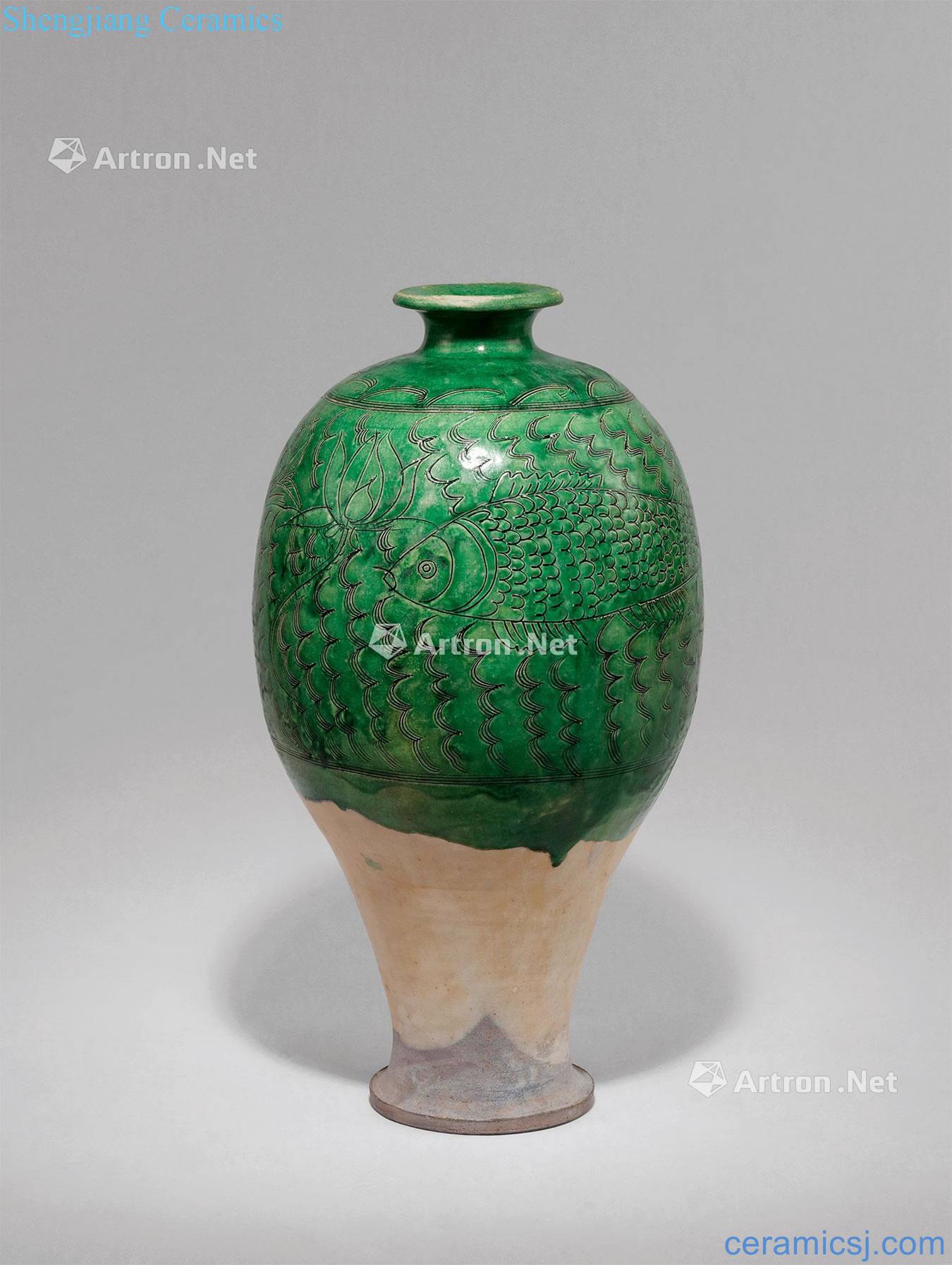 liao Green glaze fish wave peony grains scribed line may bottle