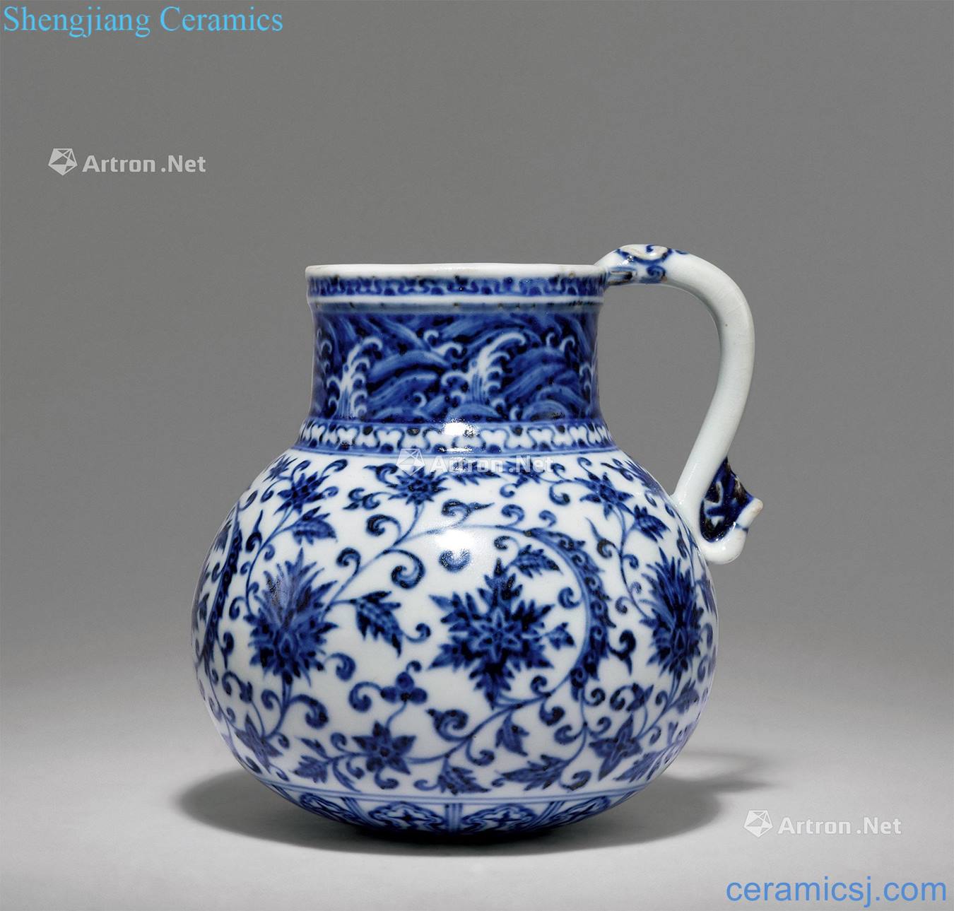 Ming Blue and white tang grass grain ewer