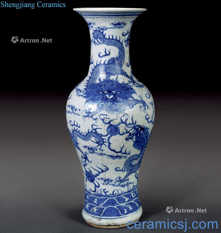 qing Blue and white dragon large bottle
