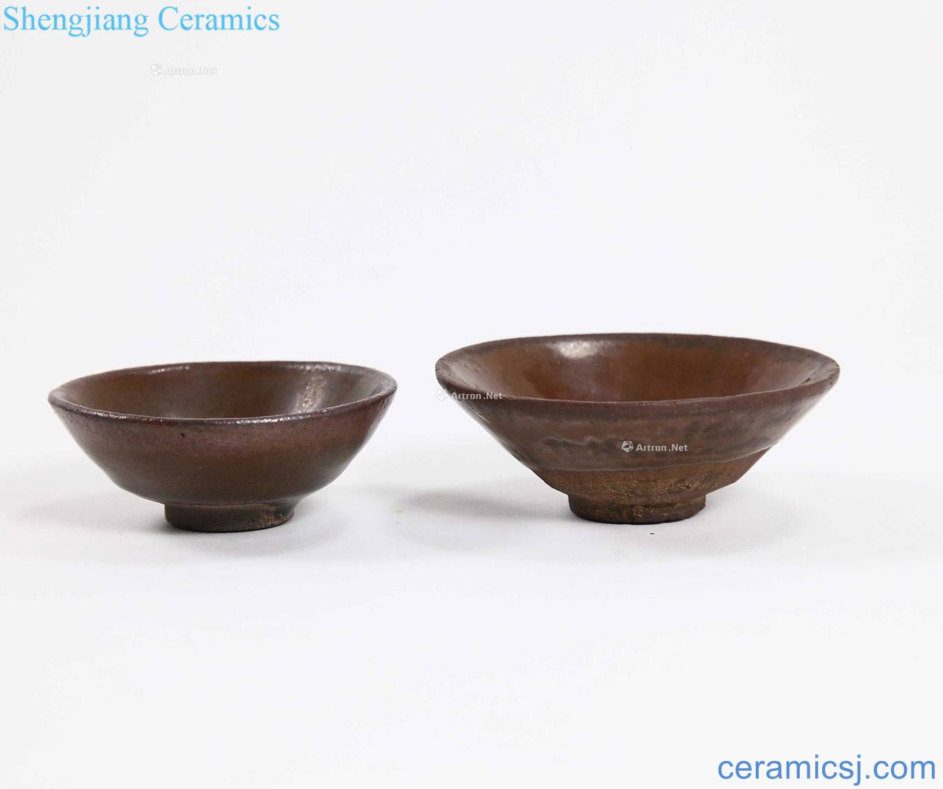 The song dynasty Jianyang kiln sauce glaze tea light (a)