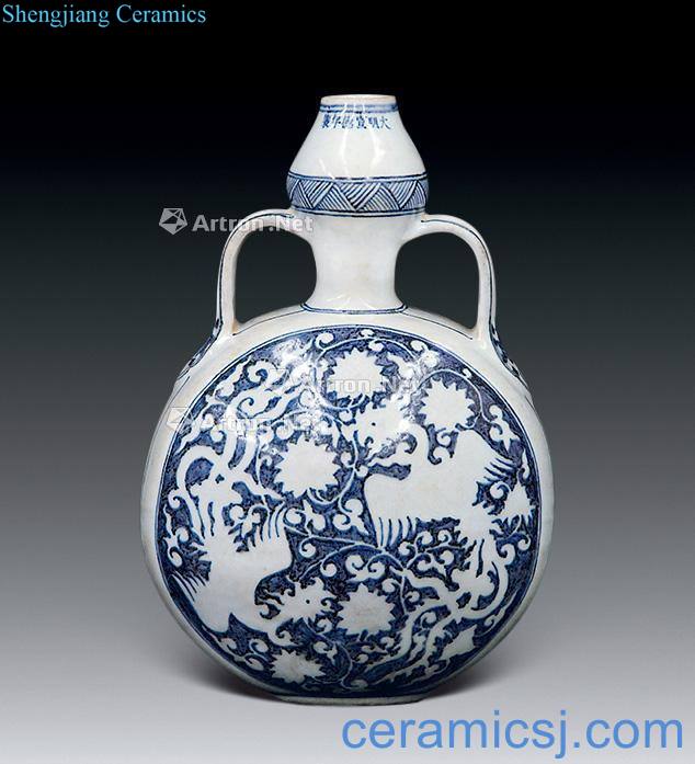 In the Ming dynasty Blue and white in the double phoenix flat bottles