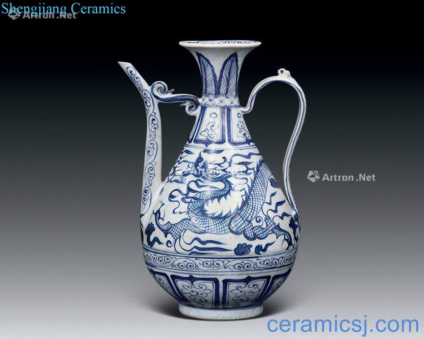 In the Ming dynasty Blue and white dragon pot