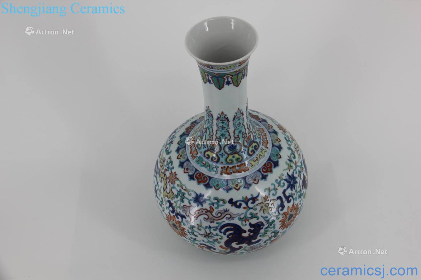 Qing qianlong bucket decorated animal print flask