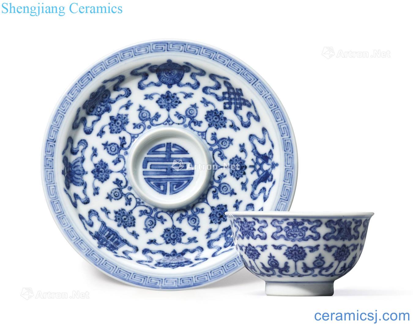 Qing qianlong Blue and white eight auspicious grain cup and Joe