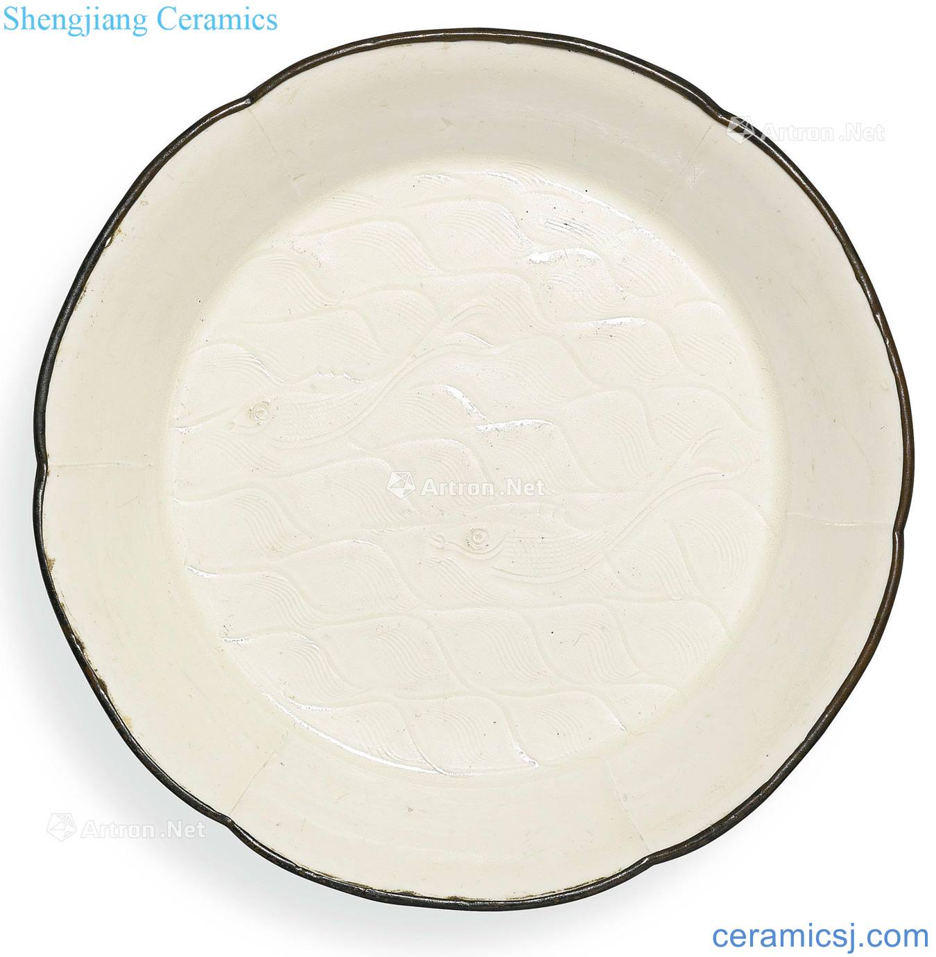 Song dynasty kiln white glazed carved the water-wave kwai plate