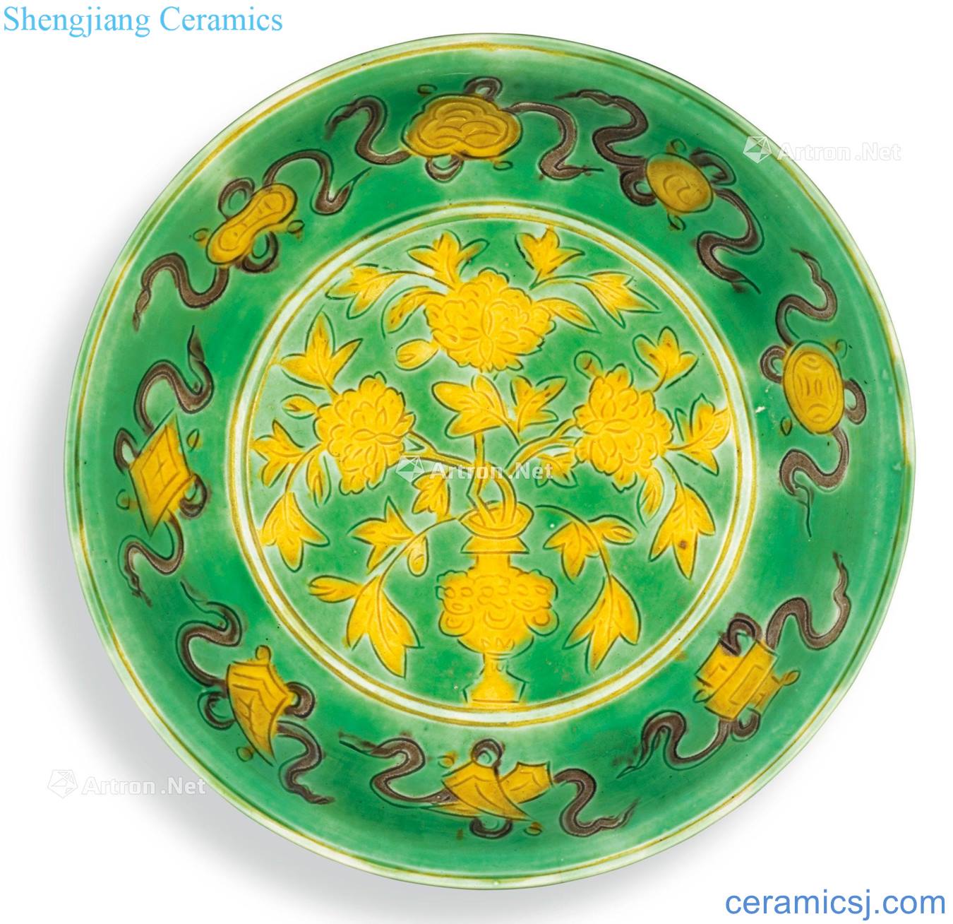 Ming wanli Green three-color Aquarius flower figure 8 dish