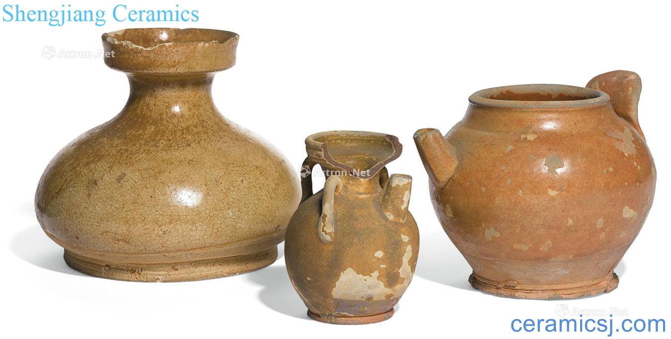 The tang dynasty Changsha kiln ewer * dish and the * pocket three-line pot (a group of three)