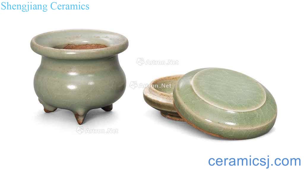 Gold/yuan Green glaze three masterpieces small furnace and blue glaze masterpieces small box