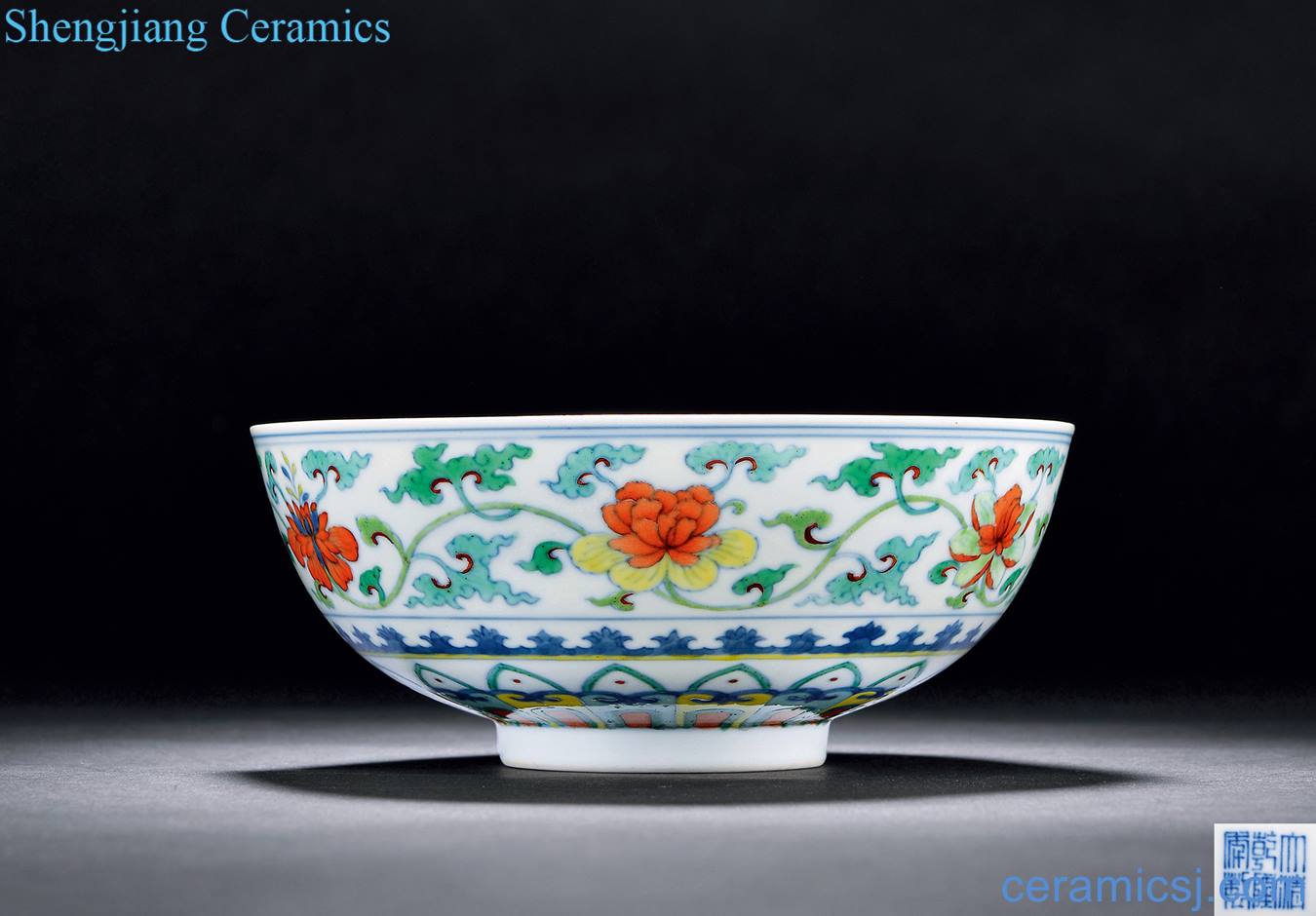 Qing qianlong dou colors branch tulips green-splashed bowls