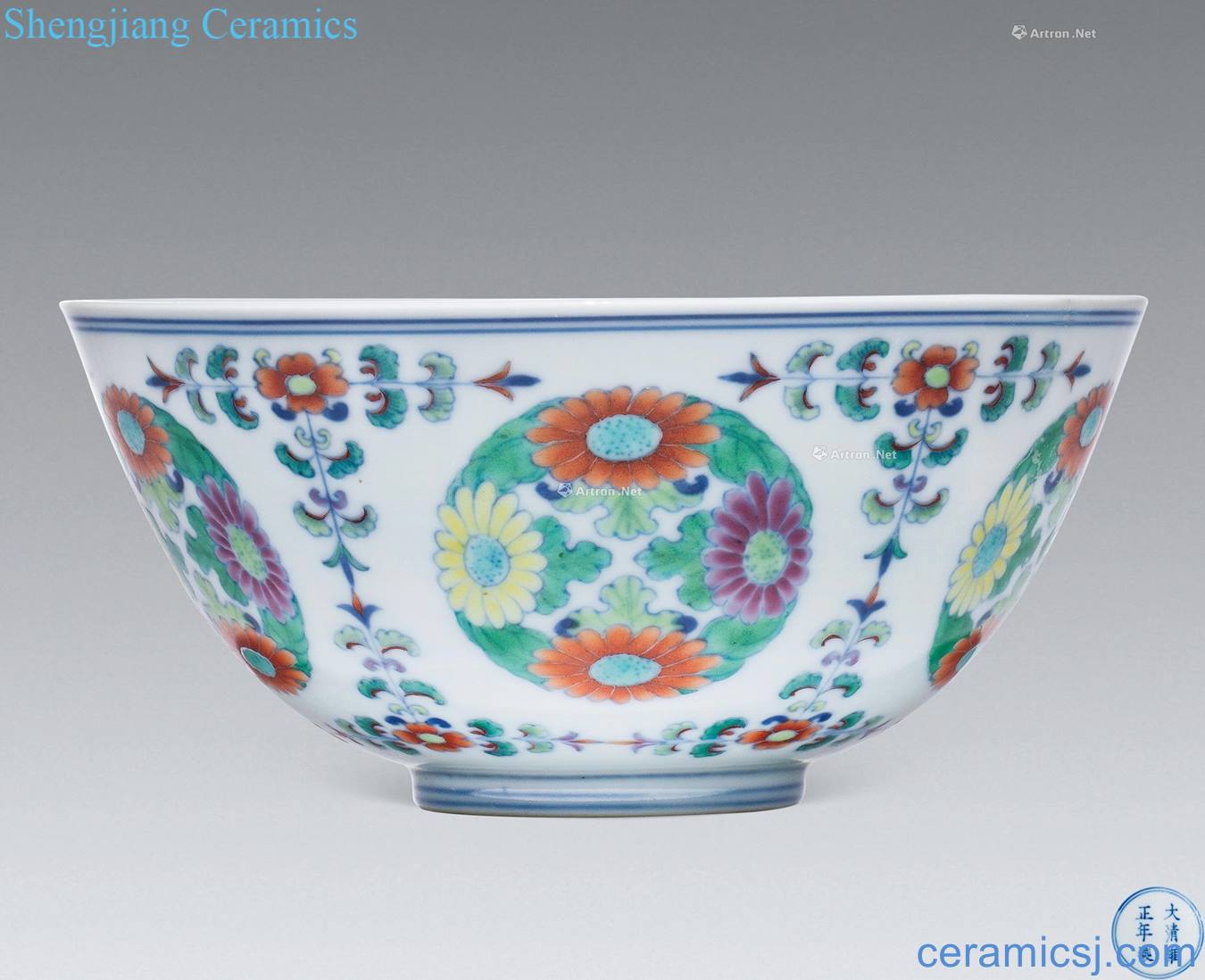 Yongzheng dou CaiTuan chrysanthemum bowl