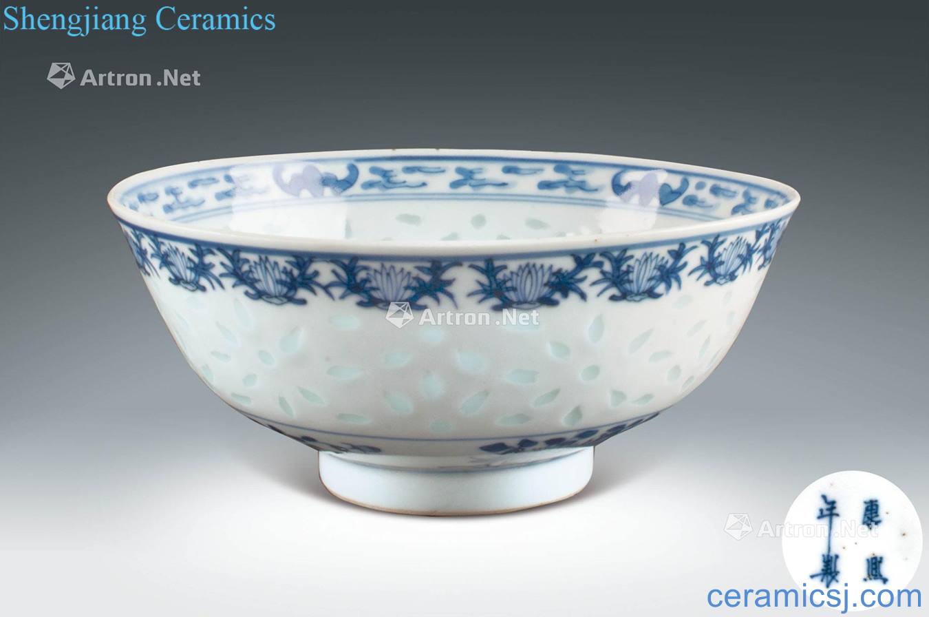 Qing dynasty blue and white rice flower dragon bowl