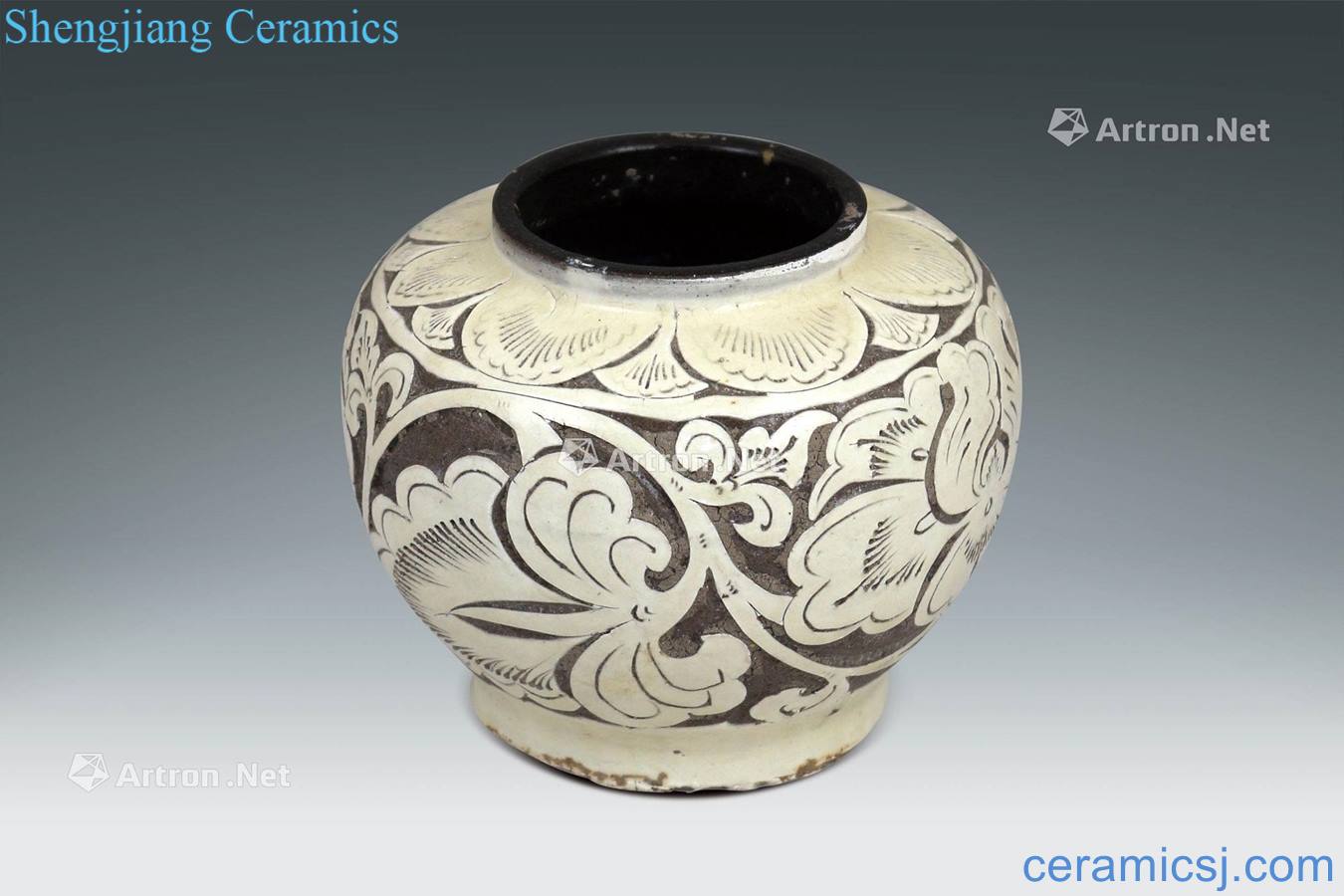 The song dynasty Magnetic state kiln carved flower grain tank