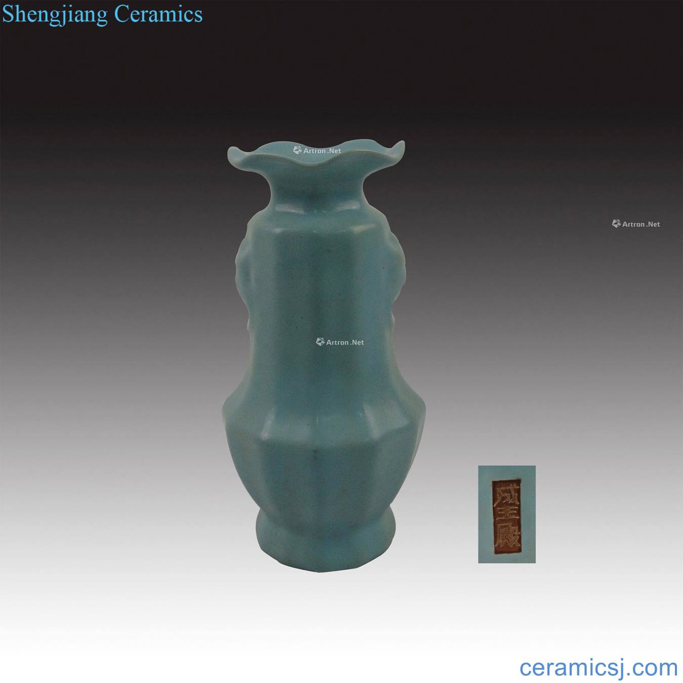 The song "into Wang Dian" your kiln azure glaze flower bottle mouth