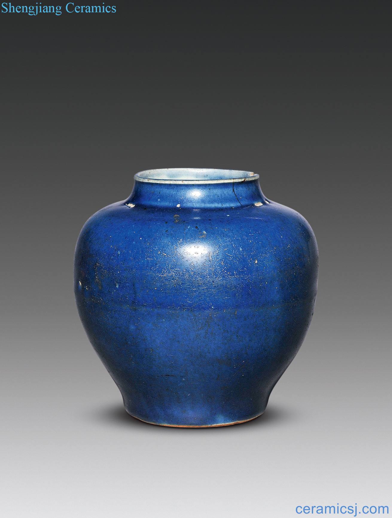 The late Ming blue glazed pot