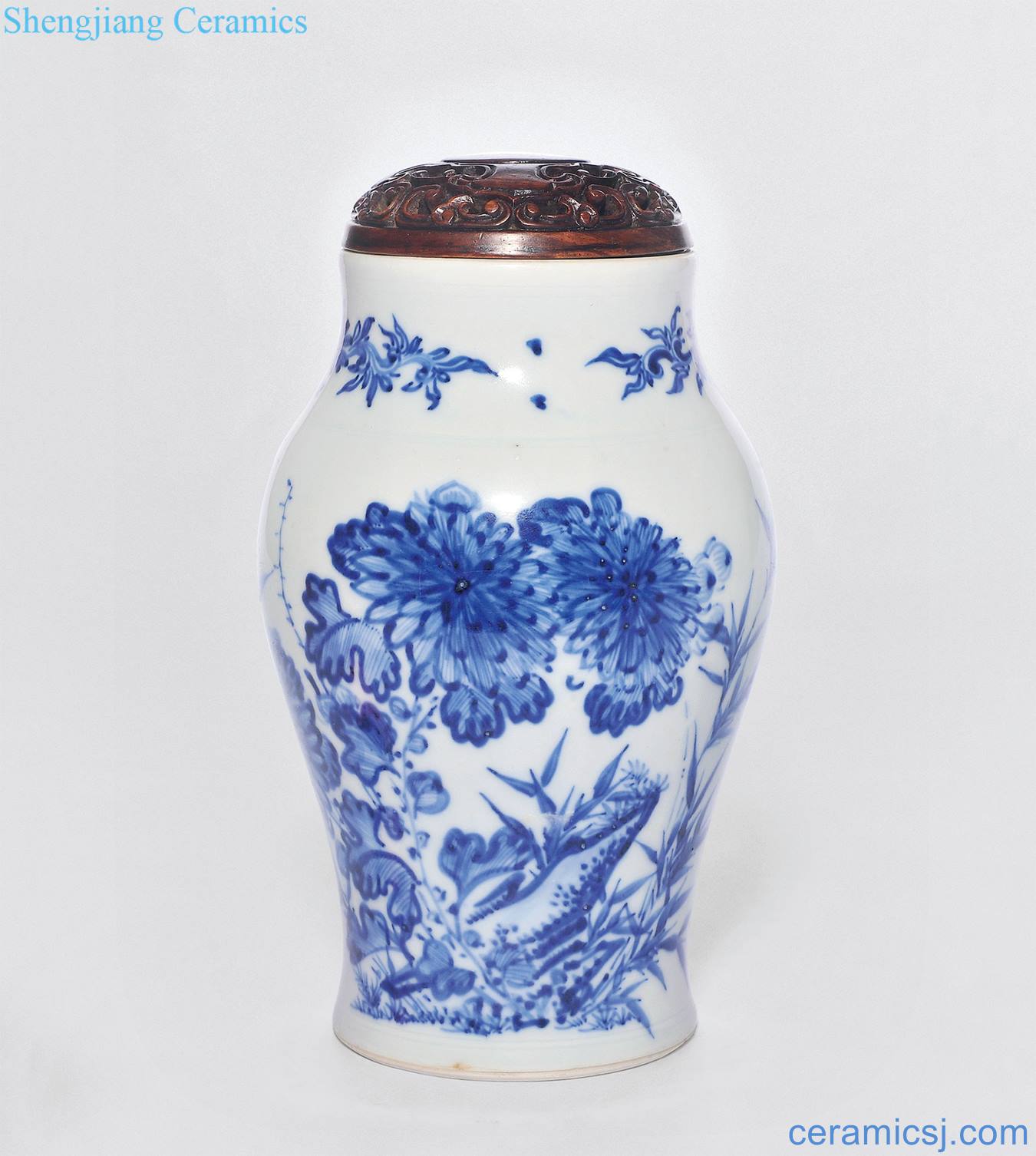 Qing shunzhi Blue and white flowers bamboo stone lotus seed tank