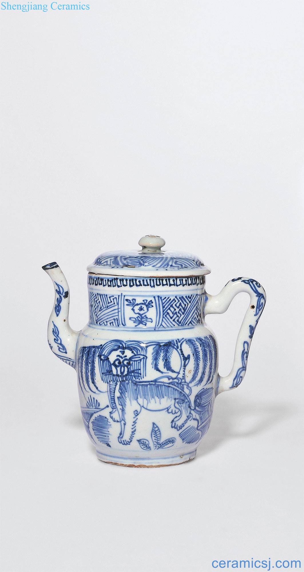 In the late Ming Blue and white iron line-drawing benevolent grain pot